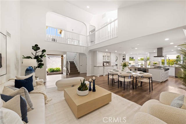 Front Image Thumbnail for CROC26091066