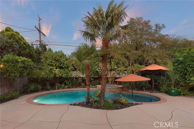 5866 Varna Avenue, Valley Glen CA: https://media.crmls.org/medias/747dce7a-1c74-4beb-be75-09827854c289.jpg