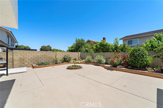 16086 Sweetleaf Street, Fountain Valley CA: https://media.crmls.org/medias/747e2ec7-f9dc-4eca-976b-4cfdf0ee4e3d.jpg
