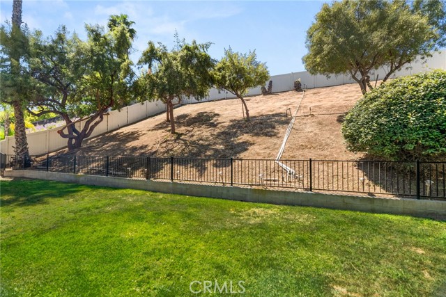 Detail Gallery Image 26 of 33 For 1098 Fernleaf Ln, Corona,  CA 92881 - 3 Beds | 2/1 Baths