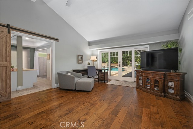 Detail Gallery Image 18 of 53 For 12261 Browning Ave, North Tustin,  CA 92705 - 5 Beds | 4/1 Baths