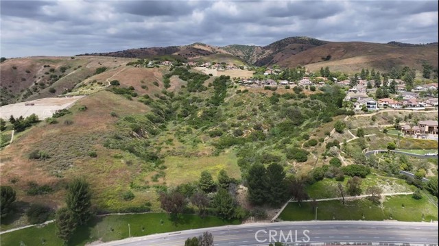 4225 Fairmont Boulevard, Yorba Linda CA: https://media.crmls.org/medias/747fa957-129f-46e7-9bb7-88a72f285e9b.jpg