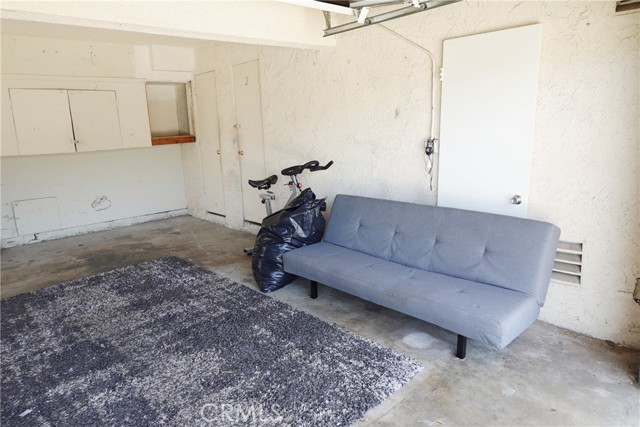 Detail Gallery Image 32 of 39 For 2033 Calle La Sombra #2,  Simi Valley,  CA 93063 - 2 Beds | 1 Baths