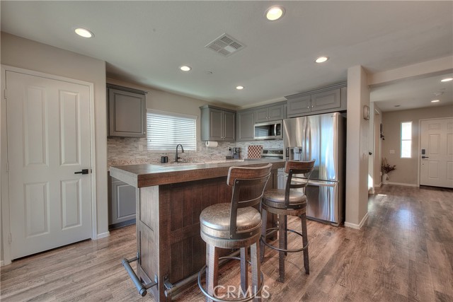 29428 Bamboo Court, Winchester CA: https://media.crmls.org/medias/7480c2f3-0095-4c52-b72d-dcded7ec0a5d.jpg