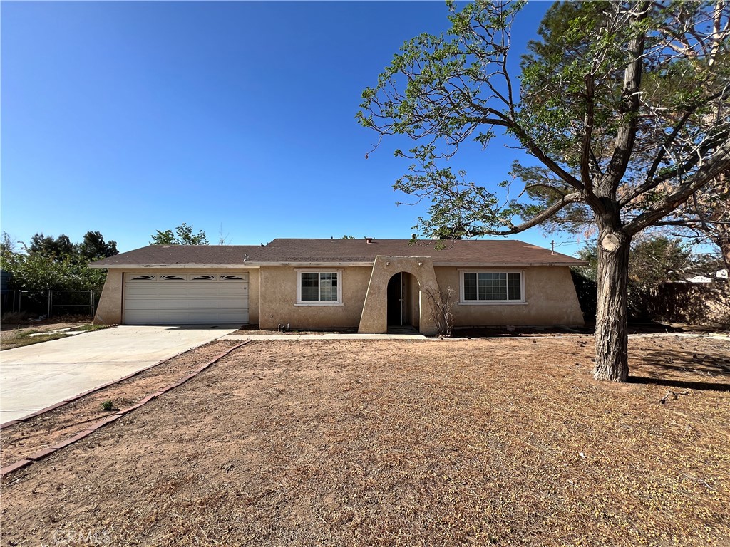 22133 Thunderbird Road