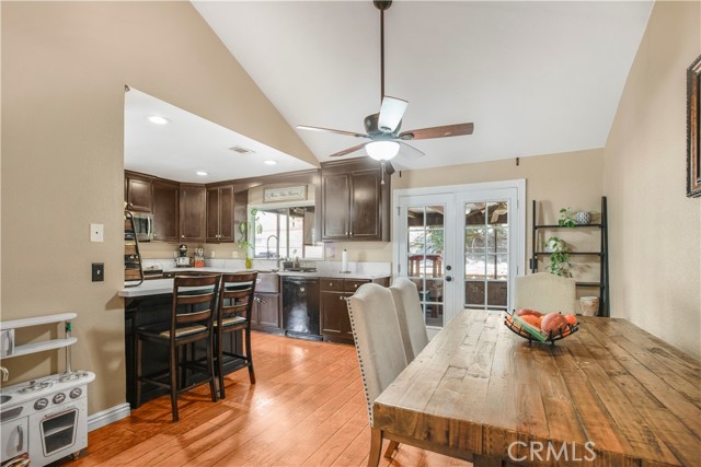 Detail Gallery Image 19 of 41 For 10330 Orange St, Rancho Cucamonga,  CA 91737 - 4 Beds | 2 Baths