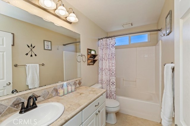 Detail Gallery Image 22 of 54 For 245 Pompano Pl, Norco,  CA 92860 - 5 Beds | 3/1 Baths