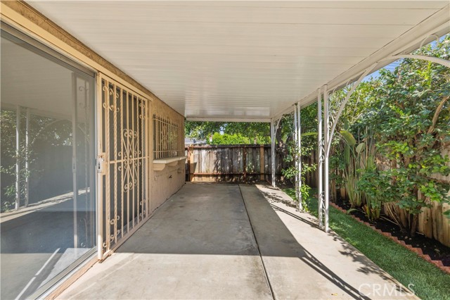 Detail Gallery Image 49 of 55 For 18900 Ledan St, Northridge,  CA 91324 - 4 Beds | 2 Baths