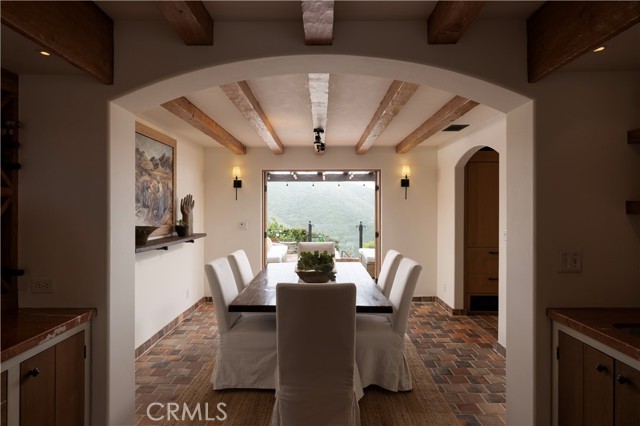 Detail Gallery Image 7 of 27 For 791 Nyes Pl, Laguna Beach,  CA 92651 - 3 Beds | 4 Baths