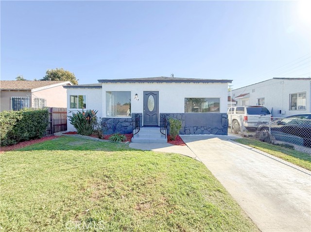 Detail Gallery Image 3 of 18 For 914 E 93rd St, Los Angeles,  CA 90002 - 3 Beds | 1 Baths