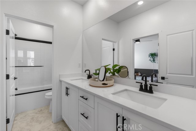 Detail Gallery Image 30 of 66 For 4059 Pomelo Dr, Corona,  CA 92883 - 4 Beds | 3 Baths