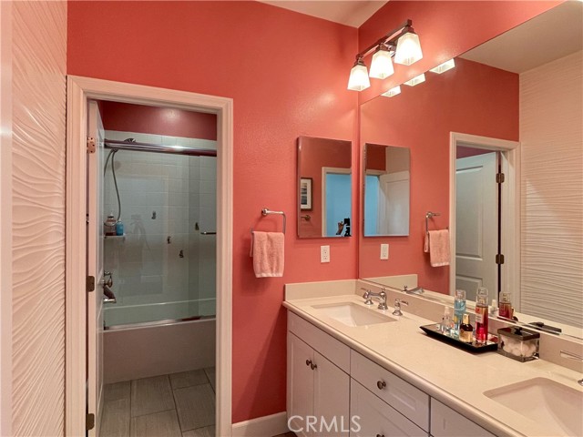 Detail Gallery Image 12 of 25 For 56 Purple Jasmine, Irvine,  CA 92620 - 4 Beds | 3 Baths