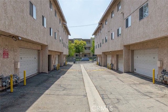 Detail Gallery Image 4 of 29 For 13100 Bromont Ave #8,  Sylmar,  CA 91342 - 2 Beds | 1 Baths