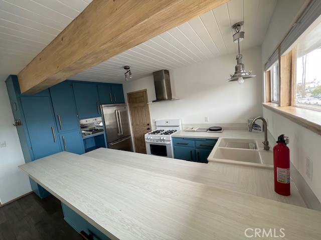 Detail Gallery Image 3 of 8 For 514 W Balboa, Newport Beach,  CA 92661 - – Beds | – Baths