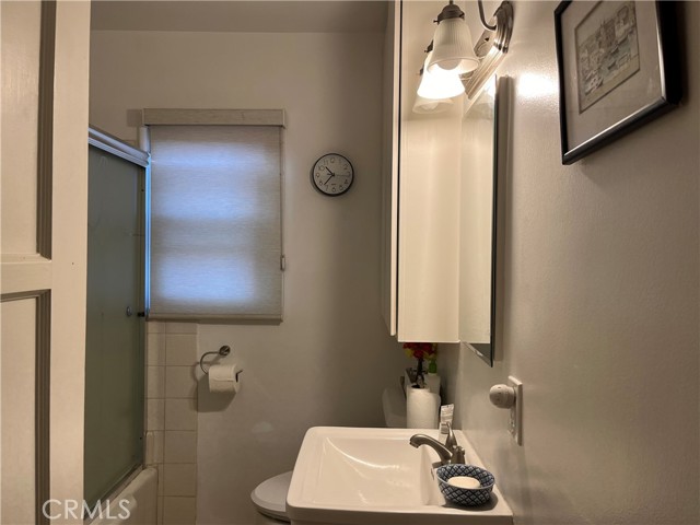 Detail Gallery Image 21 of 28 For 10213 Nassau Ave, Sunland,  CA 91040 - 2 Beds | 1 Baths