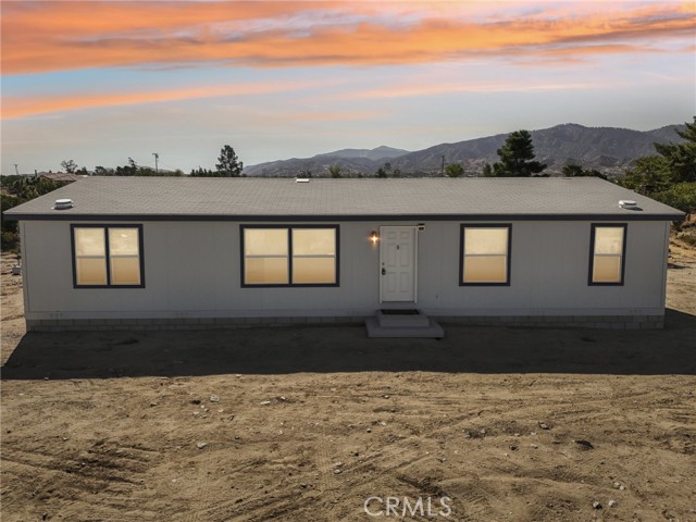 Detail Gallery Image 2 of 51 For 1375 Locust Rd, Pinon Hills,  CA 92372 - 4 Beds | 2 Baths