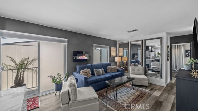 Detail Gallery Image 9 of 35 For 23301 Ridge Route Dr #95,  Laguna Hills,  CA 92653 - 3 Beds | 2 Baths