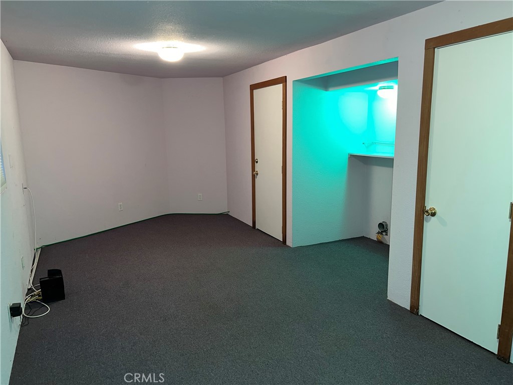https://media.crmls.org/medias/74851091-fb19-4d3a-b59c-d65b2bed80f7.jpg?preset=X-Large