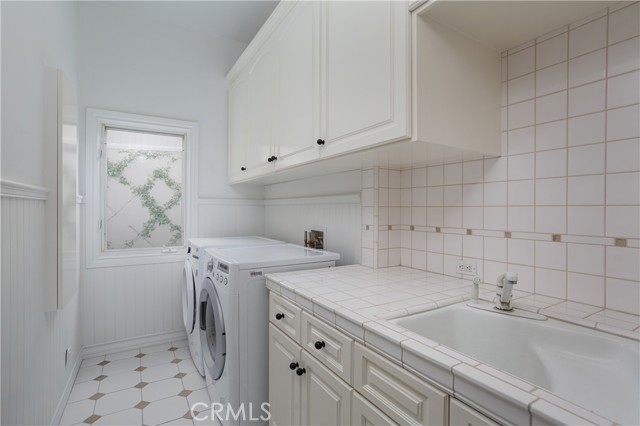 Detail Gallery Image 34 of 60 For 212 Kings Pl, Newport Beach,  CA 92663 - 4 Beds | 3/2 Baths