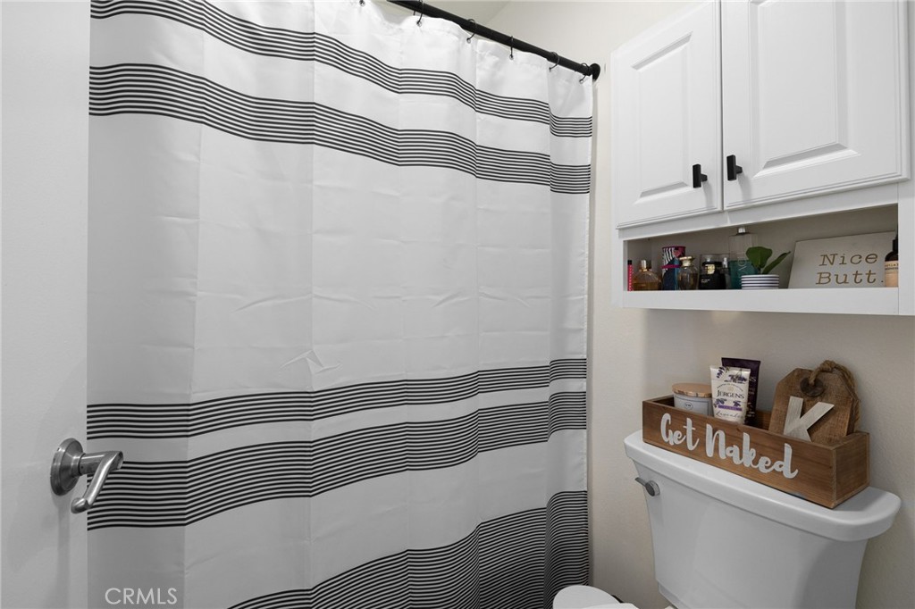 https://media.crmls.org/medias/7485883b-6005-4ca0-8945-f7b74b076da2.jpg?preset=X-Large