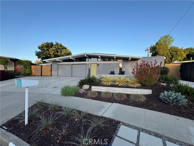 Detail Gallery Image 1 of 1 For 1237 Lancashire Dr, Concord,  CA 94518 - 4 Beds | 2 Baths
