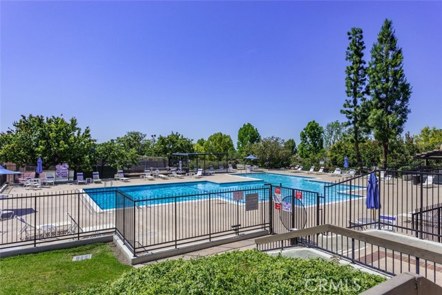 Detail Gallery Image 25 of 29 For 15942 Alta Vista Dr #D,  La Mirada,  CA 90638 - 2 Beds | 2 Baths
