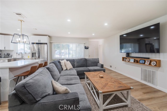 Detail Gallery Image 13 of 36 For 12042 Hackamore, Garden Grove,  CA 92840 - 3 Beds | 2 Baths