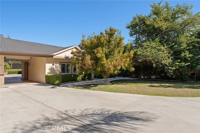 Detail Gallery Image 3 of 31 For 22639 Calvert St #F,  Woodland Hills,  CA 91367 - 1 Beds | 1 Baths