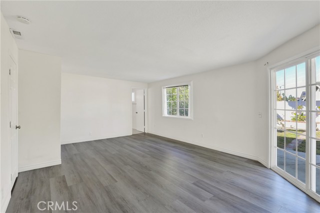 Detail Gallery Image 11 of 25 For 23561 Duryea Dr, Lake Forest,  CA 92630 - 5 Beds | 3 Baths