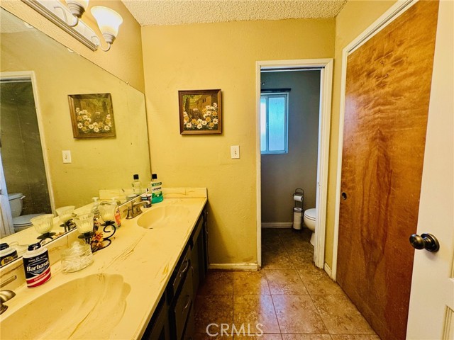 Detail Gallery Image 25 of 32 For 3208 Sunview Dr, Bakersfield,  CA 93306 - 3 Beds | 2 Baths