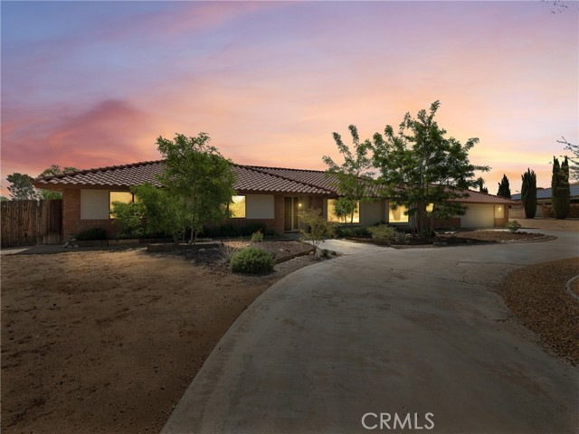 Detail Gallery Image 2 of 55 For 14685 Genesee Rd, Apple Valley,  CA 92307 - 3 Beds | 2/2 Baths