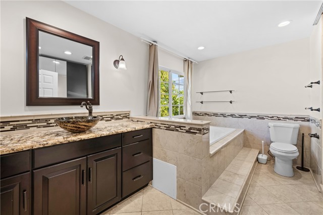 Detail Gallery Image 16 of 35 For 16513 Moorpark St, Encino,  CA 91436 - 5 Beds | 5/1 Baths