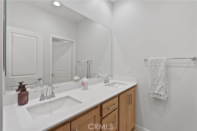 Detail Gallery Image 16 of 56 For 32385 Brunello, Temecula,  CA 92591 - 3 Beds | 2/1 Baths
