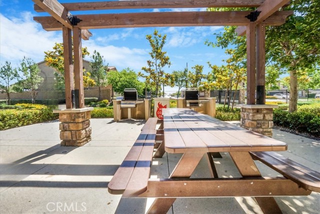 5532 Bertini Way, Fontana CA: https://media.crmls.org/medias/748950f9-d540-474a-8f10-08a060aa70c5.jpg
