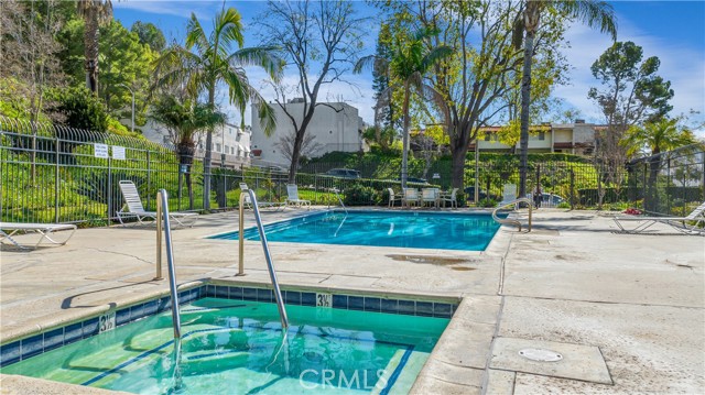 Detail Gallery Image 35 of 42 For 9502 via Salerno, Burbank,  CA 91504 - 2 Beds | 3 Baths