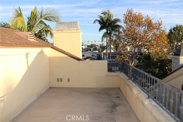 Detail Gallery Image 20 of 29 For 505 Begonia Ave, Corona Del Mar,  CA 92625 - 3 Beds | 3/1 Baths