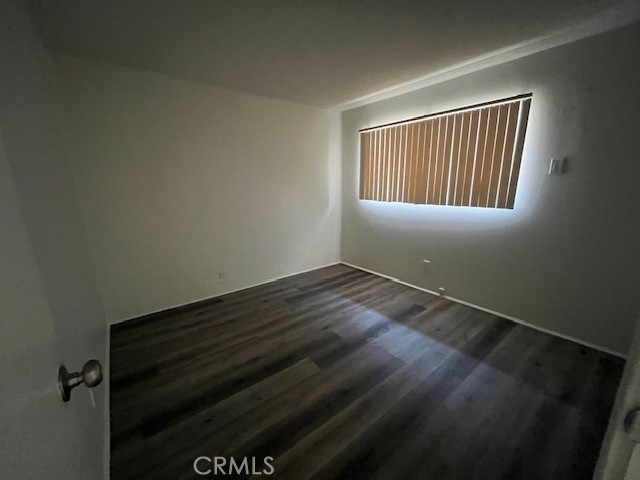 https://media.crmls.org/medias/7489ff9a-c505-428a-8a9b-38c251380649.jpg?preset=X-Large