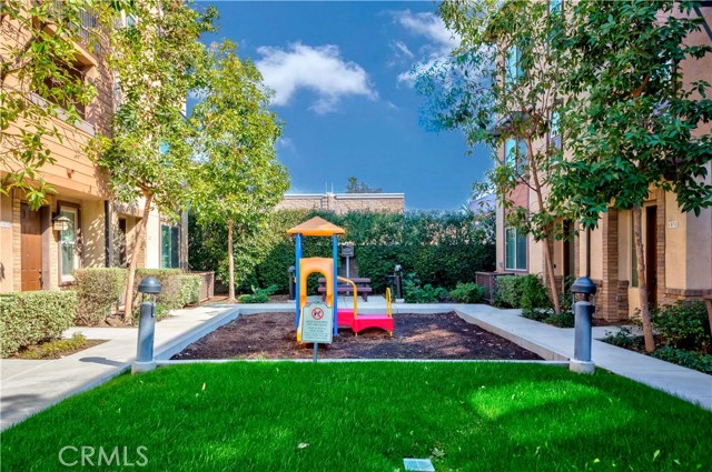 Detail Gallery Image 11 of 13 For 1020 Lime Tree Pl, Fullerton,  CA 92833 - 3 Beds | 3/1 Baths