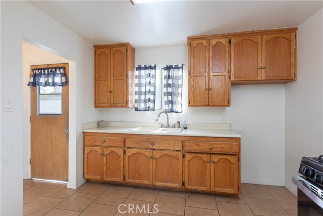 Image 7 of 20 For 9557 Aldrich