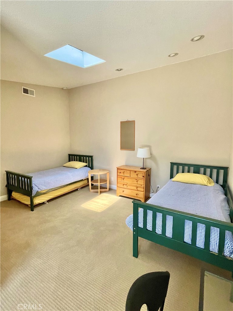 MLS #OC25247627 image #12