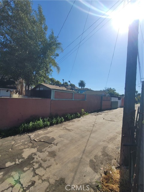 Detail Gallery Image 12 of 15 For 4010 Wall, Los Angeles,  CA 90011 - 2 Beds | 1 Baths