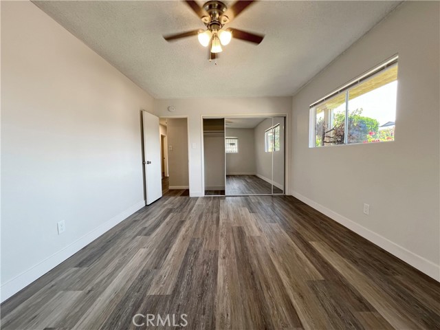 Detail Gallery Image 12 of 15 For 360 Freeman Ave #1,  Long Beach,  CA 90814 - 3 Beds | 2 Baths