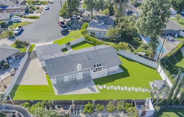 Detail Gallery Image 4 of 23 For 17965 Wellington, Tustin,  CA 92780 - 3 Beds | 2 Baths