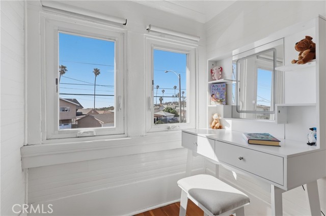 Detail Gallery Image 36 of 66 For 242 W 17th St, San Pedro,  CA 90731 - 4 Beds | 3/1 Baths