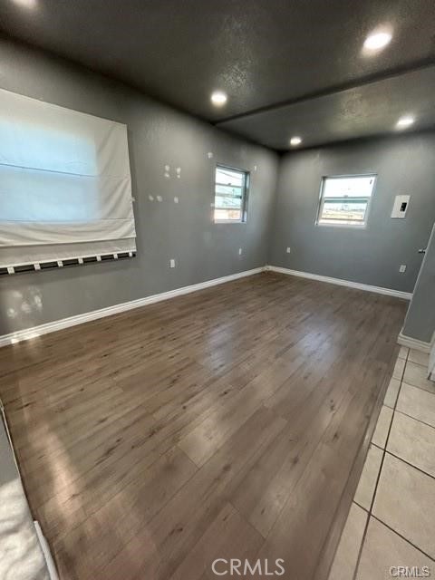 2051 W 85th Street Unit #C, Los Angeles CA: https://media.crmls.org/medias/748fd4bc-6c23-4a8c-a94b-7a4140580d75.jpg