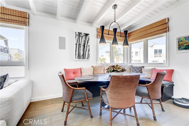 316 5th Street, Manhattan Beach CA: https://media.crmls.org/medias/74907be6-c8b3-4681-93e5-df6bdd7d9874.jpg