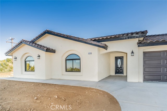Detail Gallery Image 7 of 44 For 1275 Hollister, Pinon Hills,  CA 92372 - 4 Beds | 2 Baths