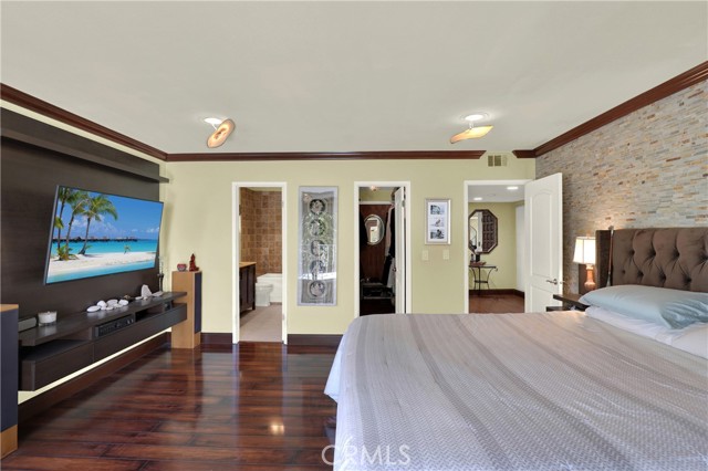 834 15th Street, Hermosa Beach CA: https://media.crmls.org/medias/7492315e-ea1c-4e22-b060-f634bc66e092.jpg