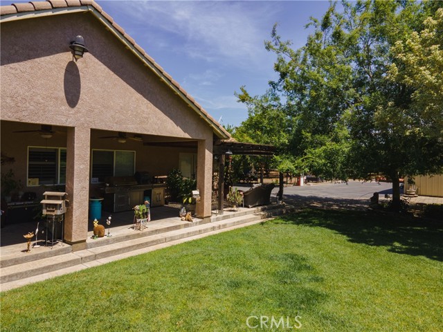 6839 Mercedes Avenue, Winton CA: https://media.crmls.org/medias/749278ed-8c9c-408e-8bb8-c06ded2b756d.jpg