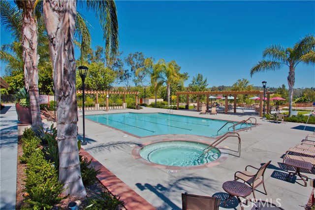 23524 Ribalta, Mission Viejo CA: https://media.crmls.org/medias/74929f92-91e0-43c2-8ba7-102190f6e889.jpg